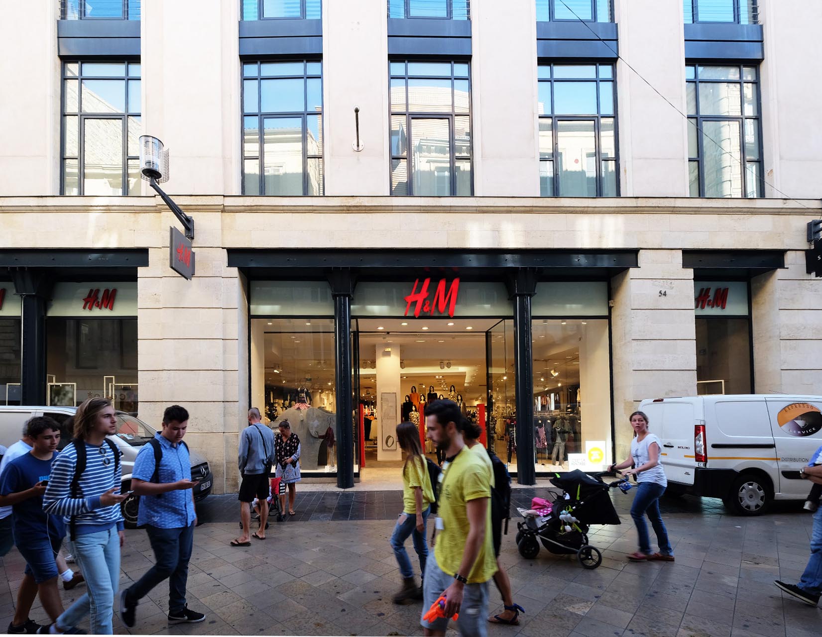 h&m tours rue de bordeaux